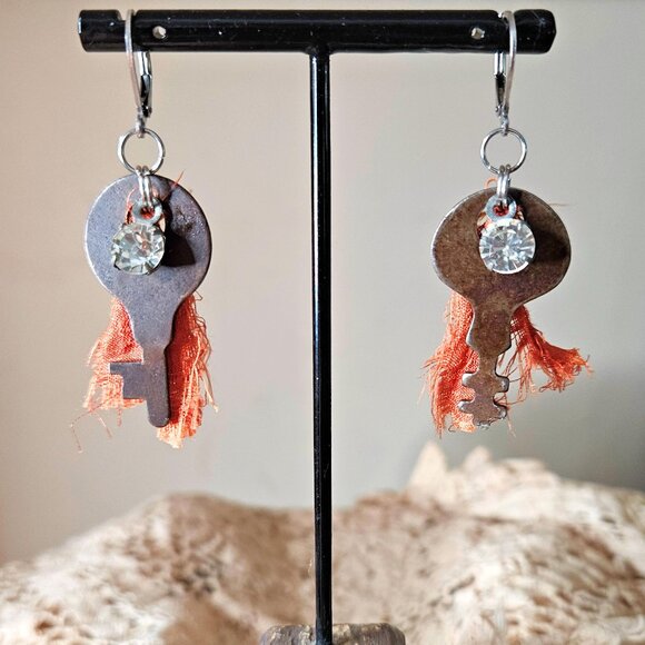 Vintage Rusty Key Earrings Rhinestones Sari Silk Silver Stainless Steel Findings - Picture 1 of 11